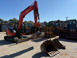 Kubota KX 080-4 mit Powertilt 