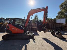 Kubota KX 080-4 mit Powertilt 