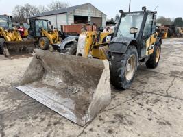 Cat&nbsp;TH 330 B&nbsp;