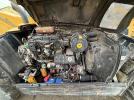 Cat&nbsp;TH 330 B&nbsp;