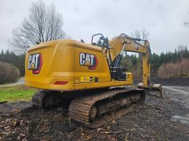 Cat&nbsp;326&nbsp;