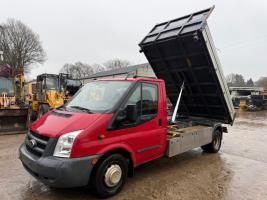 Ford&nbsp;Transit 460 LEF DRW RWD&nbsp;3 Seitenkipper