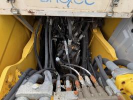 New Holland&nbsp;Kobelco E 215 B&nbsp;