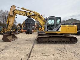 New Holland&nbsp;Kobelco E 215 B&nbsp;
