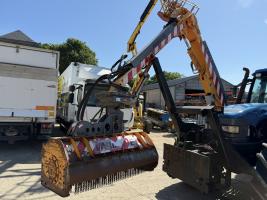 New Holland&nbsp;TM 130&nbsp;