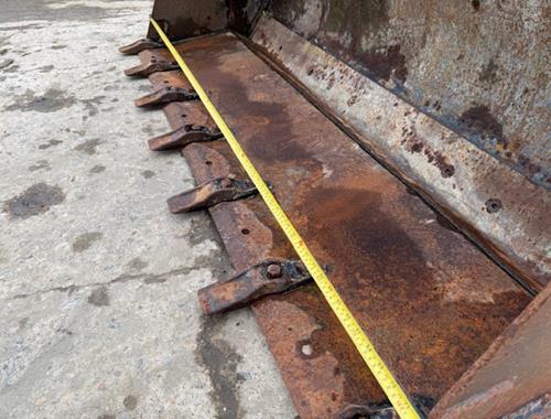 337-8940 - CAT 906 - Pièces