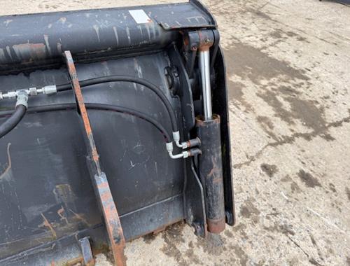 337-8940 - CAT 906 - Pièces