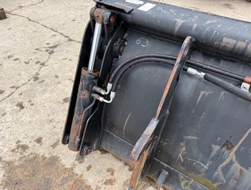 337-8940 - CAT 906 - Pièces