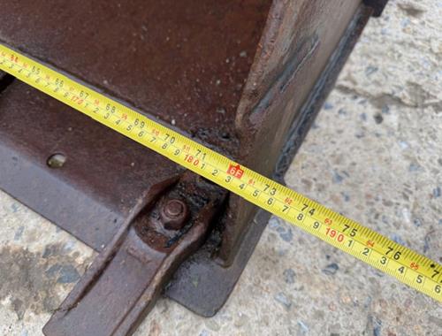 337-8940 - CAT 906 - Pièces