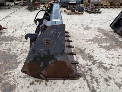 337-8940 - CAT 906 - Pièces