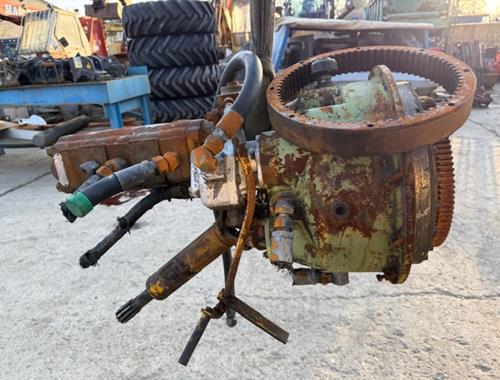 Clark C273.1 28 - REF 89 - Pièces