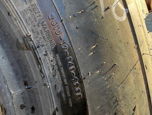 Continental Off Road HCS 365/85R20 - Ref 148