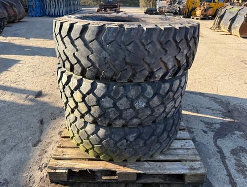 Continental Off Road HCS 365/85R20 - Ref 148