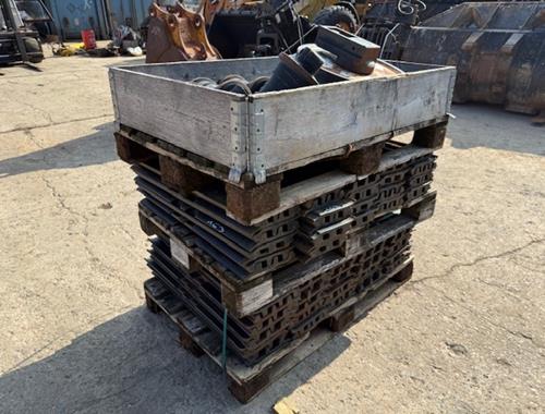 Bodenpaltten - CAT 318-320-323-324-326 - 800 mm - Ref 163