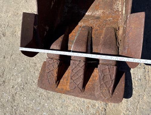 CAT 225 - 700 mm - Ref 187