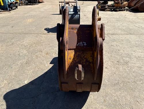 CAT 225 - 700 mm - Ref 187