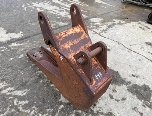 Case 580 - 220 mm - Ref 198