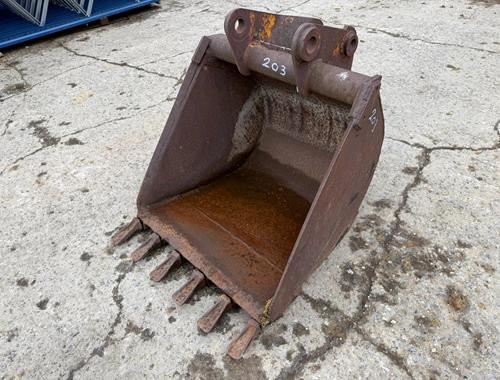Case 580 - 750 mm - Ref 203