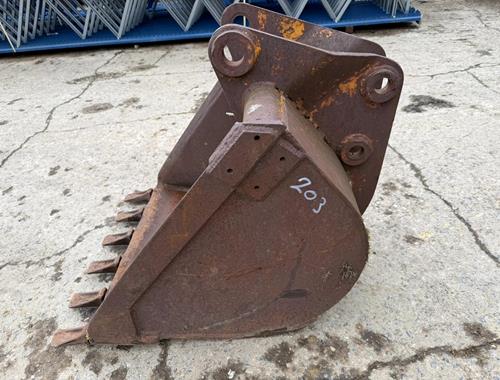 Case 580 - 750 mm - Ref 203