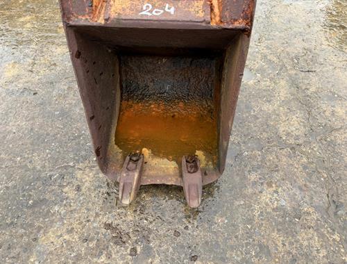 Case 580 - 400 mm - Ref 204
